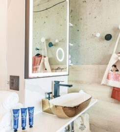 Kompose Boutique Hotel