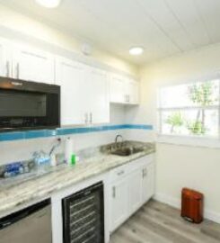 Siesta Key Beach Resort and Suites