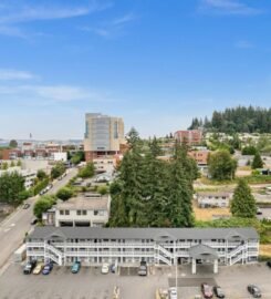 Basecamp Puyallup a Travelodge by Wyndham, A Radiant Resort