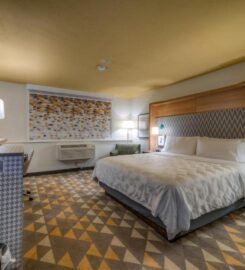 Holiday Inn Tacoma Mall by IHG, A Comfortable Stay in the Heart of Tacoma