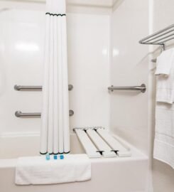 HomeTowne Studios Tacoma – Puyallup, A Blissful Nights Resort