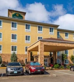 La Quinta Inn & Suites by Wyndham Auburn, Your Gateway to Comfort and Convenience