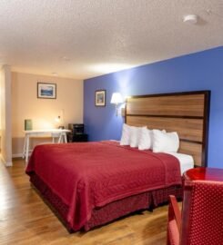 Motel Puyallup, Royal Charm Retreat