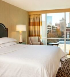 Courtland Grand Hotel
