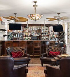 Village Inn And Pub