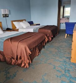 Sumner Motor Inn, A Simple Stay with Local Charm