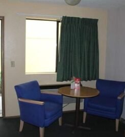 Sumner Motor Inn, A Simple Stay with Local Charm