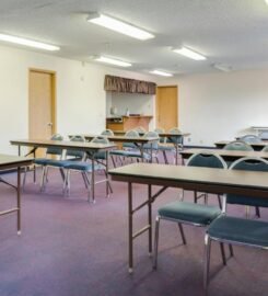 GuestHouse Fife, Affordable Comfort Near Tacoma