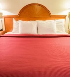 GuestHouse Fife, Affordable Comfort Near Tacoma