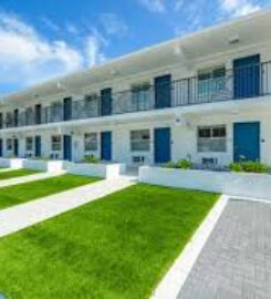 Siesta Key Beach Resort and Suites