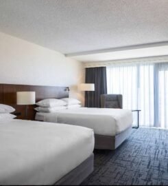 Renaissance Concourse Atlanta Airport Hotel 