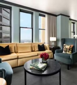 The Candler Hotel Atlanta, Curio Collection by Hilton