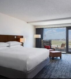 Renaissance Concourse Atlanta Airport Hotel 