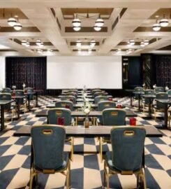 The Candler Hotel Atlanta, Curio Collection by Hilton