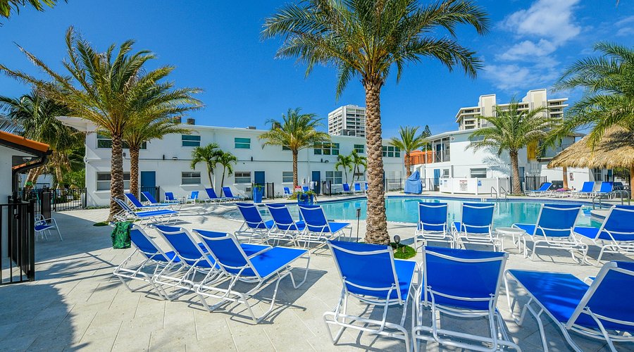 Siesta Key Beach Resort and Suites