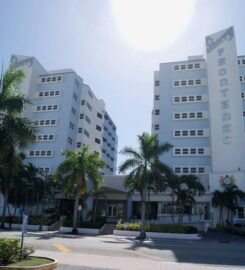 Sherry Frontenac Oceanfront Hotel