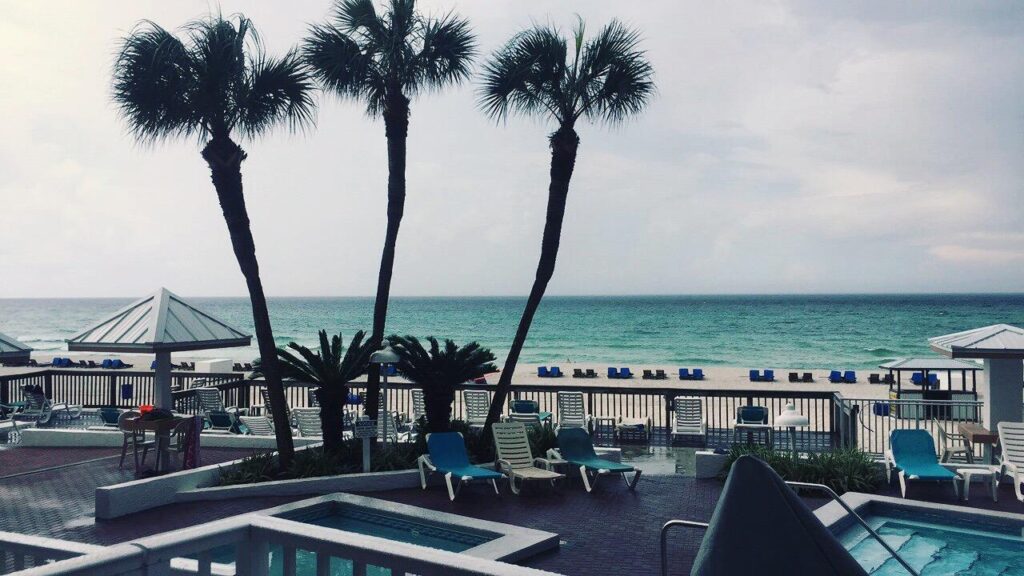 Palmetto Beachfront Hotel