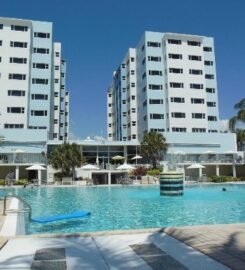 Sherry Frontenac Oceanfront Hotel