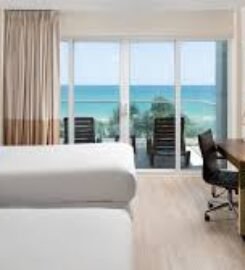 Sherry Frontenac Oceanfront Hotel